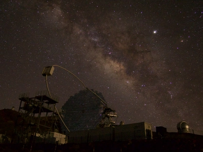 This shot was taken during a LST-1 commissioning shift at midnight on the night of 6-7 July 2019. 
